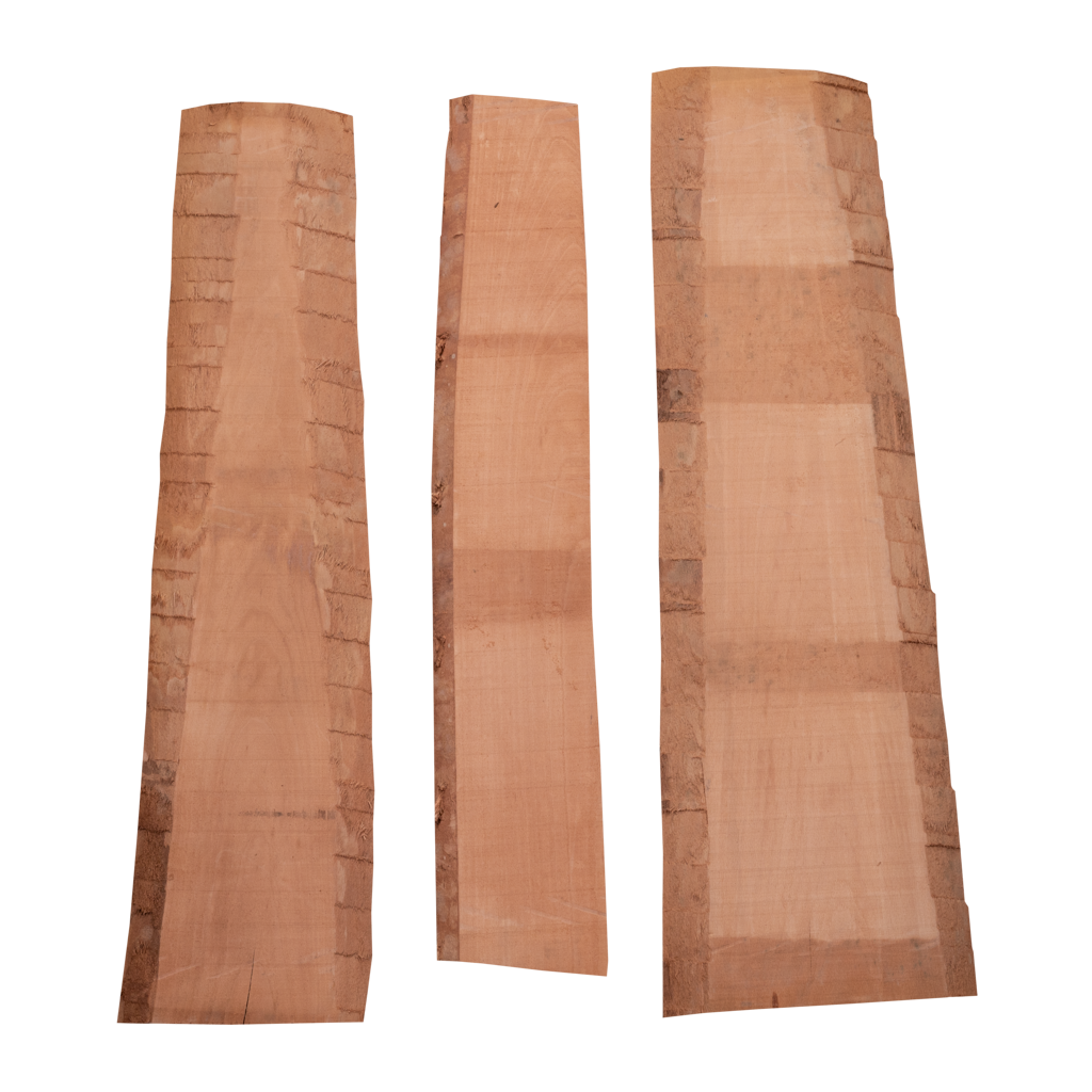 Planches Charcuterie avec chant d'arbre | Hêtre étuvé | otro 8-10% | épaisseur : env. 20-30 mm | longueur : env. 80-110 cm | largeur : env. 15-30cm