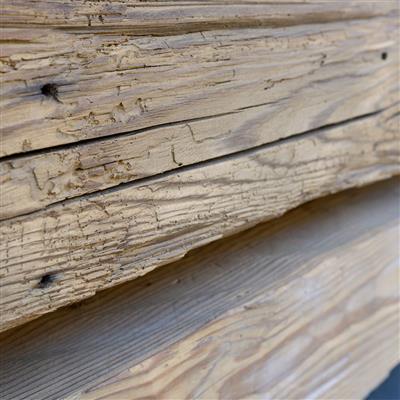 Beams Old Wood Spruce/Fir hand-chopped, brushed 150-200 mm